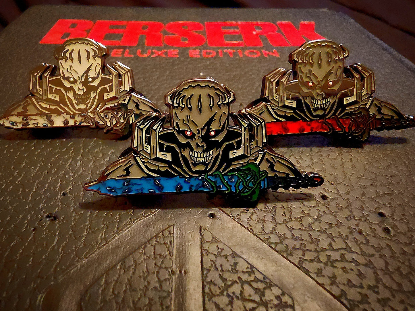 Struggler Skull  - Enamel Pin