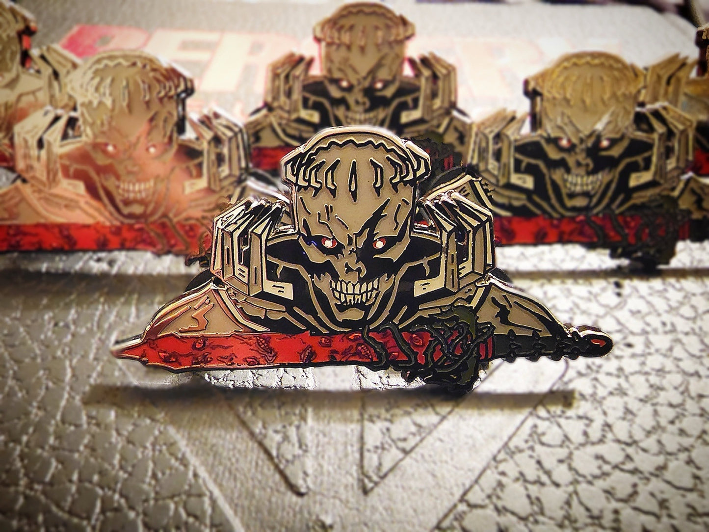 Struggler Skull  - Enamel Pin