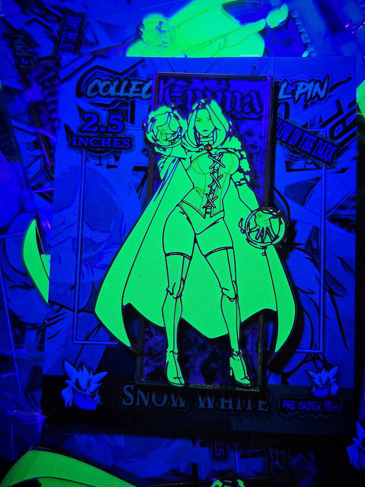 SNOW WHITE ENAMEL PIn